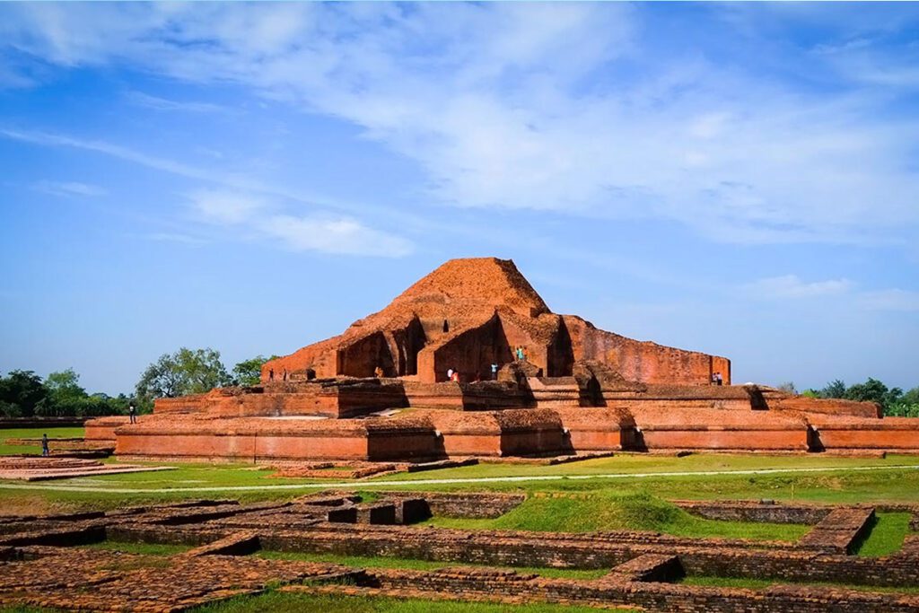 tour operator in Bangladesh traditional place